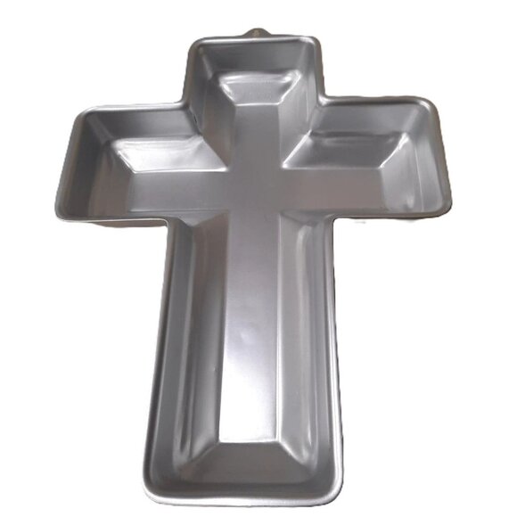 Wilton Cross-Shaped Cake Pan 502-2502 Made In Korea Aluminum Christmas Easter Re - Picture 1 of 3